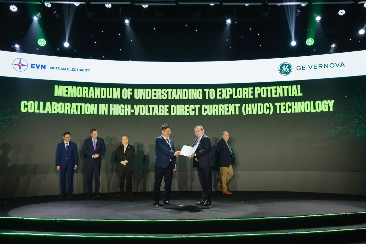 ge-vernova-va-evn-cung-da-ky-ket-bien-ban-ghi-nho-khong-rang-buoc-nham-tim-kiem-cac-linh-vuc-hop-tac-va-co-hoi-tiem-nang-lien-quan-den-cong-nghe-hvdc-1773203327.jpg