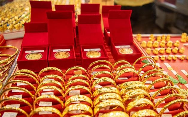 Giá vàng hôm nay (2/8): Người mua lỗ 2 triệu đồng/lượng