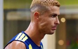 Ronaldo và Georgina nói không với tuần trăng mật