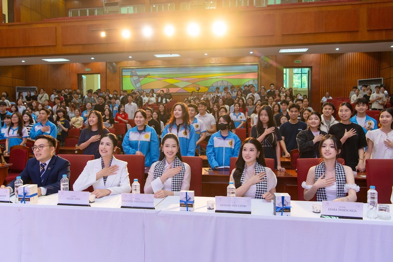 Hành trình Từ Trái Tim khơi dậy tinh thần lập thân, khởi nghiệp cho sinh viên