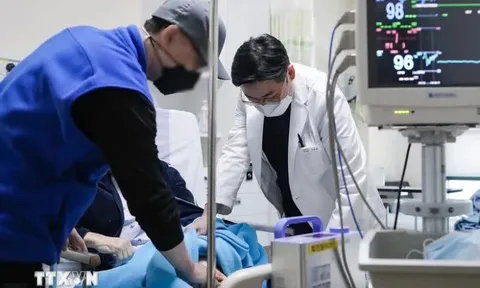 Hàn Quốc khắc phục khủng hoảng y tế khi bác sĩ thực tập trở lại bệnh viện