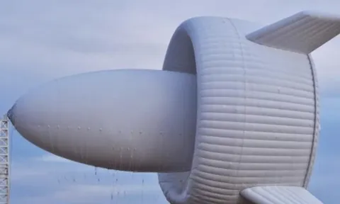 Công nghệ Trung Quốc khiến thế giới đuổi không kịp: Ra mắt tuabin gió bay lơ lửng, không cần dựng cột cao, giúp tiết kiệm 40% vật liệu với công suất 1.200 kW