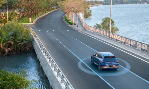 Tỷ phú Phạm Nhật Vượng bắt tay doanh nghiệp AI Israel xây dựng xe tự lái