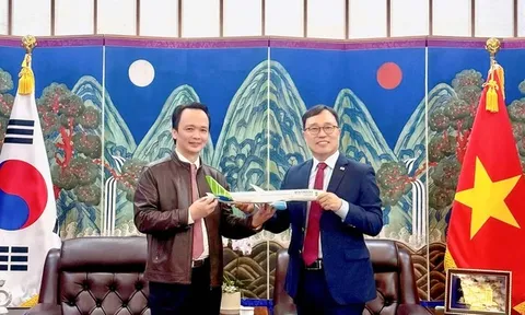 Cựu Chủ tịch FLC Trịnh Văn Quyết xuất hiện tại buổi làm việc giữa FLC và Đại sứ quán Hàn Quốc