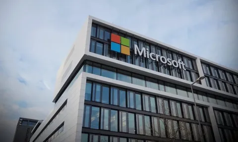 Cơn rung chấn Microsoft: Mất 350 tỷ USD trong 1 ngày vì AI