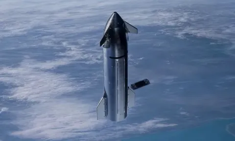 Tham vọng ngoài không gian của Elon Musk khi hợp nhất SpaceX với xAI và X