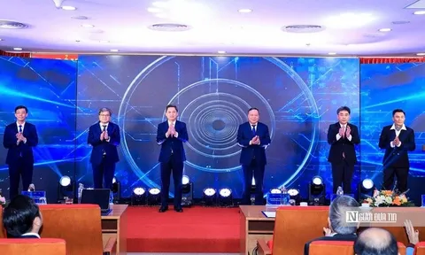 Hà Nội ra mắt Sàn Giao dịch công nghệ và Chợ Chuyển đổi số