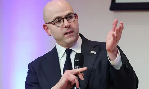 Quan chức Fed muốn mạnh tay cắt giảm lãi suất rời vị trí cấp cao trong chính quyền của ông Trump