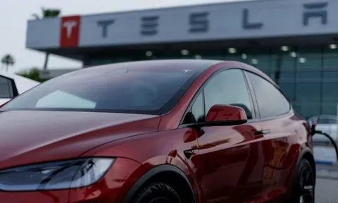 Tesla cho ra mắt phiên bản xe điện Model Y mới