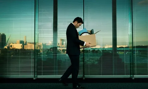 Hơn 100.000 người mất việc chỉ trong 1 tháng, làn sóng thất nghiệp tồi tệ nhất sau gần 2 thập kỷ vì AI