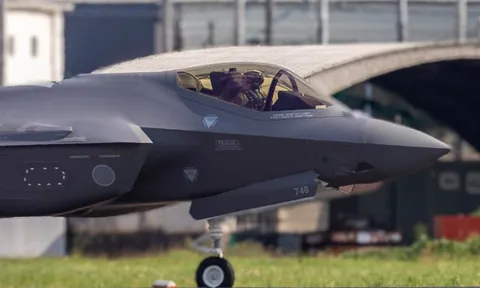 Ông Trump bất ngờ thay đổi ưu tiên cung cấp vũ khí Mỹ cho đối tác