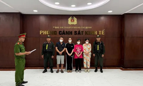 Công an vào cuộc, triệt phá đường dây tuồn 10.000 chai nước hoa giả ra thị trường, quy mô hàng chục tỷ