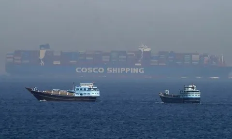 Mỹ yêu cầu tàu thương mại né lãnh hải Iran sau khi có đe dọa “thảm sát”