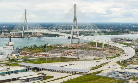 Nguyên do ông Trump dọa chặn cây cầu nối sang Canada?