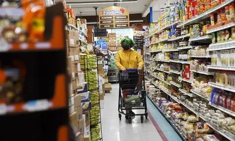 Thuế quan khiến mỗi hộ gia đình Mỹ phải chi thêm 1.000 USD trong năm 2025