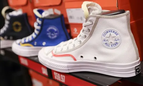 Thương hiệu giày Converse chao đảo, doanh số thấp nhất 15 năm, nhân viên được yêu cầu làm việc tại nhà để chờ tin sa thải