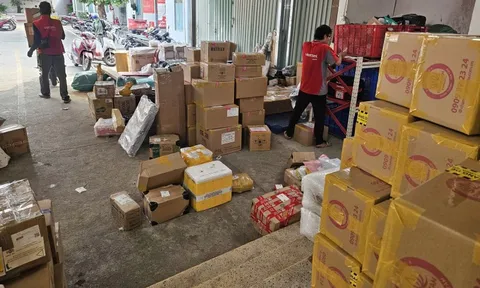 Các đơn vị vận chuyển hàng hoá có thông báo quan trọng trước Tết