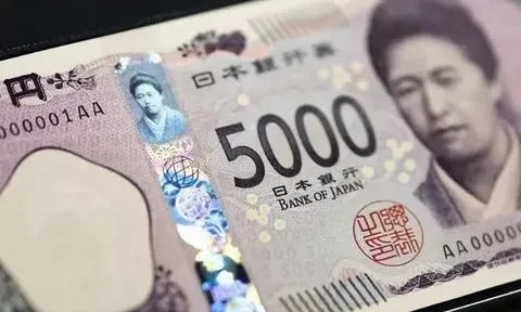 Đồng yen tăng mạnh nhất 15 tháng