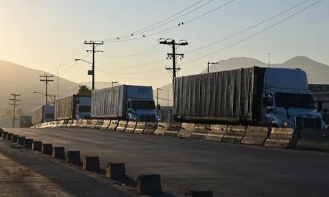 Một hãng bán máy Karaoke vô danh khiến toàn ngành logistics Mỹ náo loạn: Ra thông cáo về AI nhưng lại thổi bay 17,4 tỷ USD vốn hóa ngành vận tải