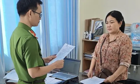 Chủ doanh nghiệp thu gom rác ở Vĩnh Long bị khởi tố vì trốn thuế
