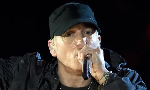 Kỷ lục Guinness gây choáng của nam rapper khiến giới âm nhạc toàn cầu sững sờ