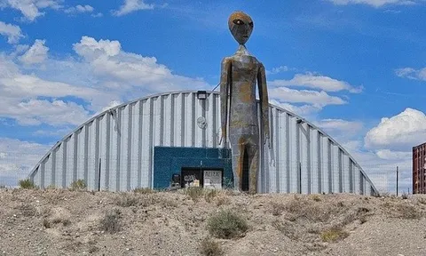 Những bí ẩn bủa vây “Xa lộ ngoài hành tinh” ở Mỹ