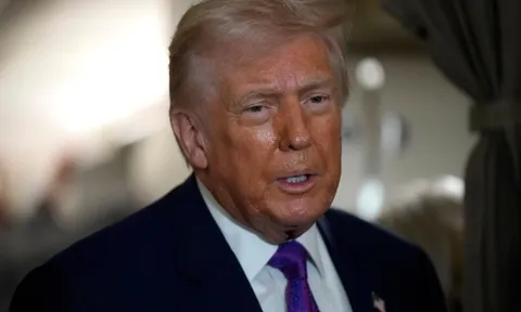 Bị Toà án Tối cao Mỹ bác bỏ, ông Trump ngay lập tức nghĩ ra “chiêu” thuế quan mới