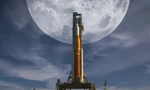 Sau sự cố tên lửa, NASA lùi thời điểm đưa người đổ bộ Mặt trăng