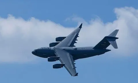 Mỹ dồn quân "sát vách" Iran, sơ tán nhân viên ngoại giao tại Lebanon