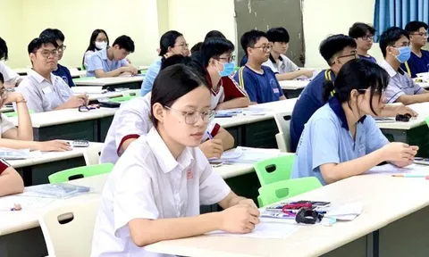 Không thi đánh giá năng lực, thí sinh liệu có “cửa” vào ĐH Khoa học Xã hội và Nhân văn Tp.HCM?