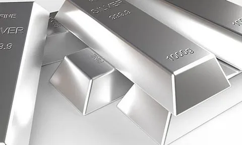 Giá bạc hôm nay 25/2: Tiếp đà tăng, vượt 90 triệu đồng/kg