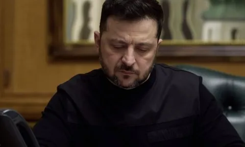 Tổng thống Ukraine nói gì khi điện đàm với ông Donald Trump?