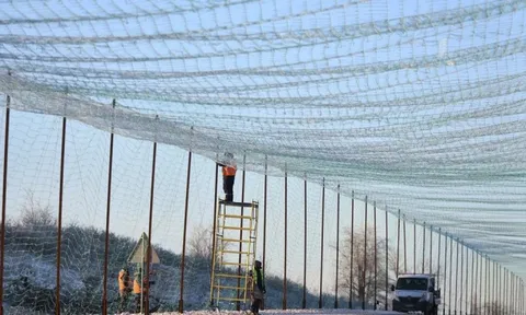 Ukraine xây dựng 'hành lang lưới' chống máy bay không người lái dài 4.000 km