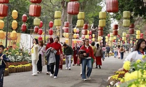 Du lịch Hà Nội tăng tốc ấn tượng, bứt phá cả lượng lẫn chất