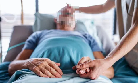 Kiêng khám đầu năm vì “sợ xui”, người đàn ông 63 tuổi phải cắt đoạn ruột