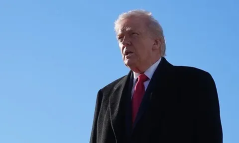 Tỉ phú UAE gửi thư ông Donald Trump về chiến sự Trung Đông