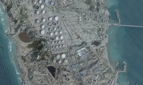 Bên trong "hòn đảo cấm" mà Iran bảo vệ nghiêm ngặt