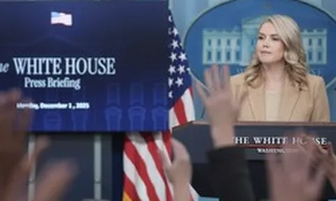 Mỹ bất ngờ phá lệ cũ, "cởi trói" dầu Venezuela