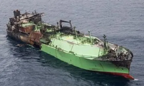Phát hiện một tàu Nga dài 274 mét, chở ít nhất 700 tấn nhiên liệu lênh đênh trên vùng biển châu Âu, không quốc gia EU nào chịu can thiệp