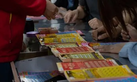 Đổi đời nhờ trúng số, người đàn ông trượt dài vào vòng xoáy tội lỗi