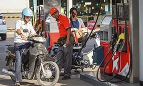 Khủng hoảng nhiên liệu trầm trọng: Thái Lan không chịu bán, Campuchia tìm đến hai quốc gia này