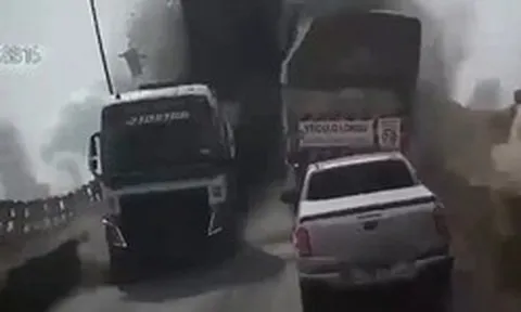 Công bố video vụ sập cầu kinh hoàng khiến 14 người tử vong, 3 người mất tích, hàng loạt phương tiện rơi xuống sông