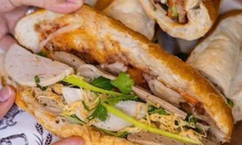 Tạm dừng hoạt động quán bánh mì ở Quảng Ngãi sau vụ 19 người nhập viện nghi ngộ độc