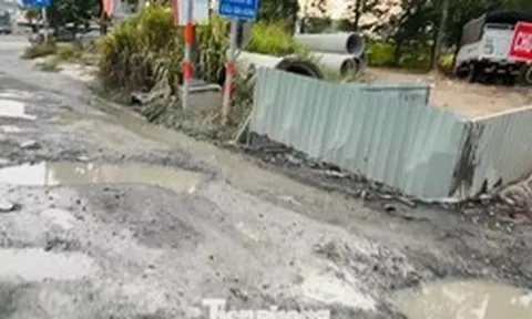 Cận cảnh 'con đường đau khổ', hơn 1,7km làm 10 năm chưa xong ở TPHCM