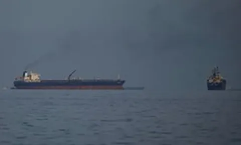 Các nước Đông Nam Á tìm lối ra cho dòng chảy dầu qua Hormuz