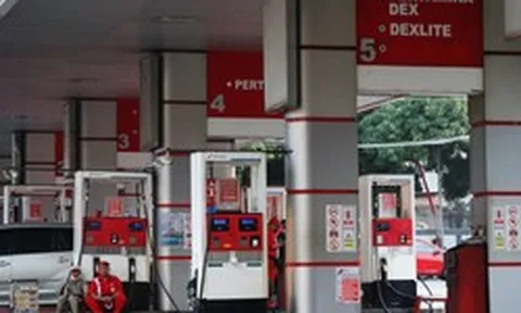 Nước gần Việt Nam đang bán loại xăng chỉ 15.500 đồng/lít