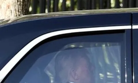 Tổng thống Mỹ Donald Trump xuất hiện tại Toà án Tối cao