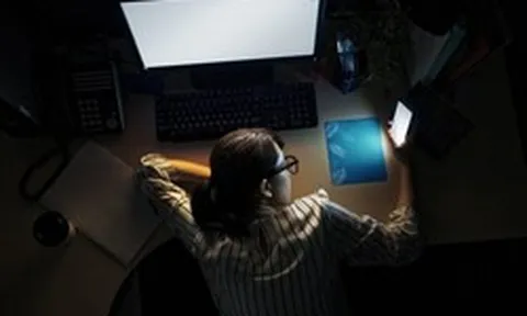 "Khác gì Squid Game đâu": Người Trung Quốc chua chát - “Giờ tôi nằm thẳng rồi, thích thì cứ sa thải đi"