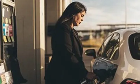 Chạy 14 tiếng/ngày chỉ để bù lỗ: Sự thật tàn khốc của các tài xế xe ôm, taxi công nghệ khi các nền tảng quyết giữ thị phần bằng giá rẻ