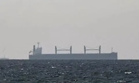 Quân đội Iran sẽ điều tiết tàu qua eo biển Hormuz trong thời gian ngừng bắn